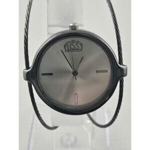 Fuss Cuff Watch Petite Quartz New Battery Runs Great Comfort Band